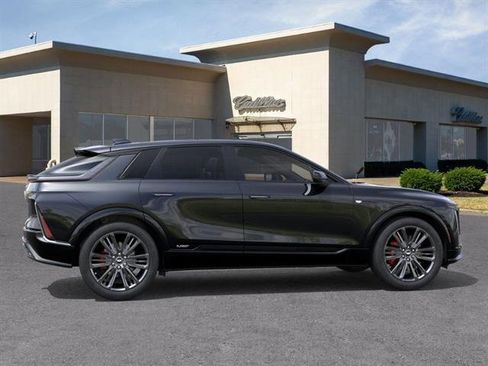 New 2026 Cadillac Lyriq V w/ LPO, Floor Liner Package image 5