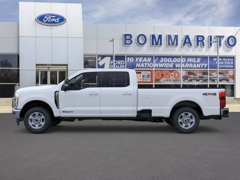 New 2026 Ford F350 XLT w/ XLT Premium Package AWD/4WD image 3
