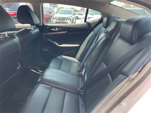 Used 2023 Nissan Maxima SV w/ Floor Mat Group image 20