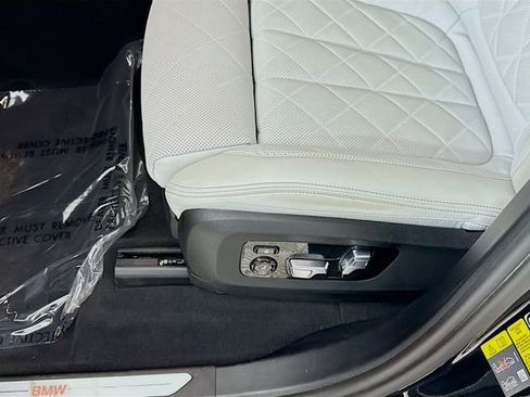 Used 2024 BMW X5 xDrive50e w/ Premium Package image 19