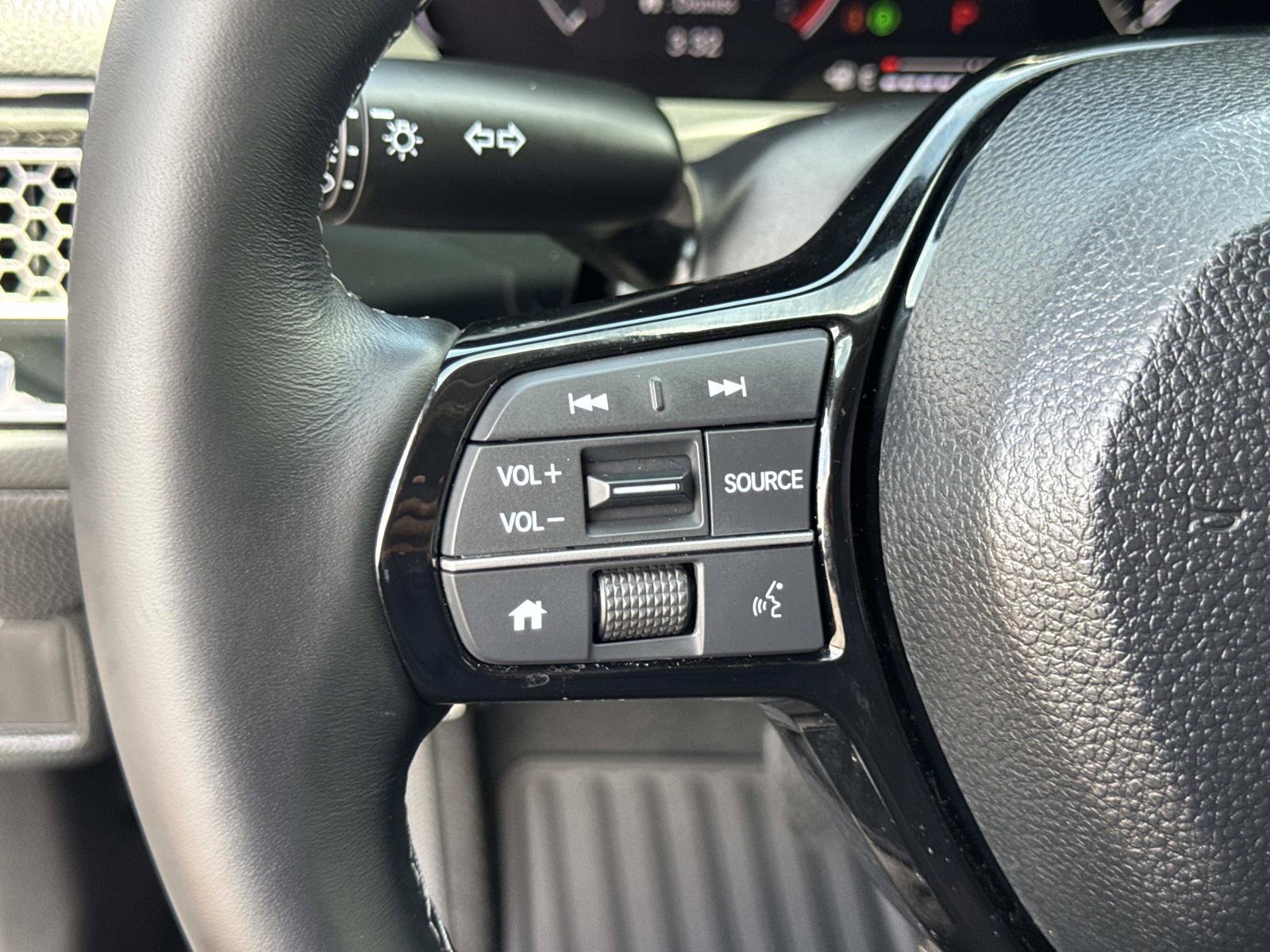 Used 2024 Honda Civic EX image 11