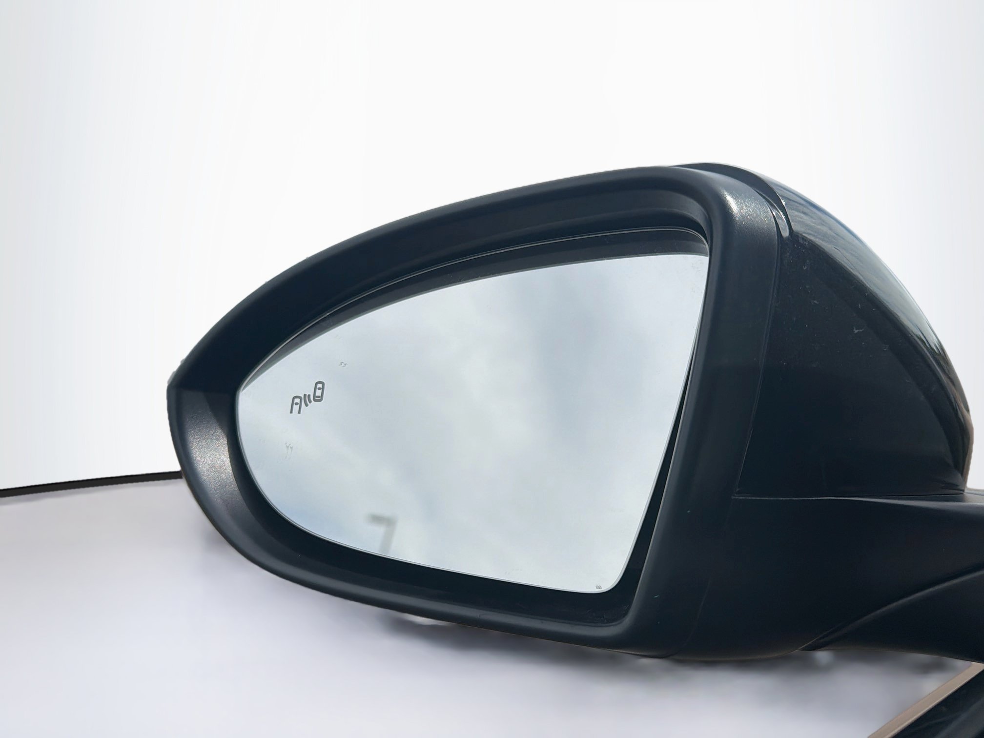 Used 2025 Volkswagen Jetta SE FWD image 16
