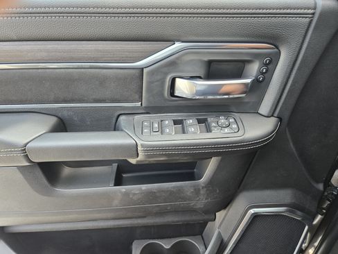 New 2027 RAM 2500 Laramie w/ Night Edition AWD/4WD image 18