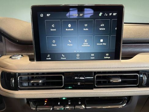 Used 2022 Lincoln Aviator Reserve w/ Equipment Group 201A image 26