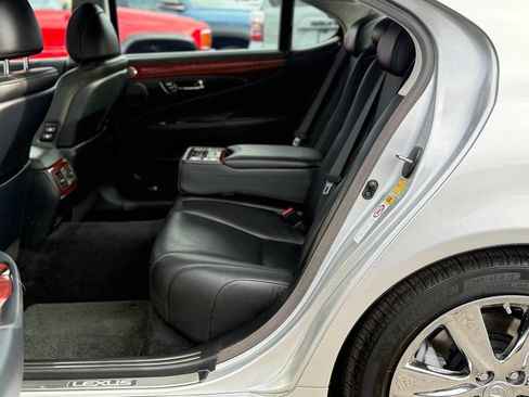 Used 2008 Lexus LS 600h L image 68