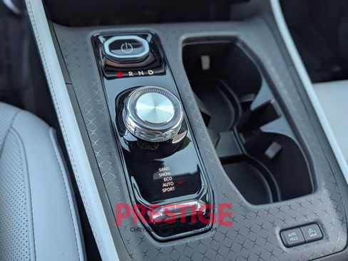 Used 2025 Jeep Wagoneer S Limited AWD/4WD image 27
