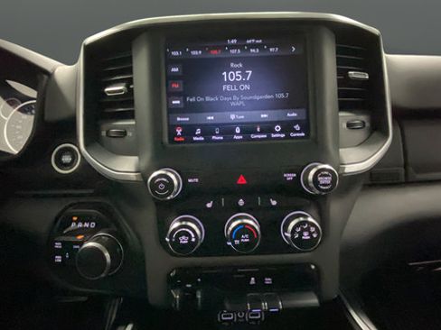 Used 2019 RAM 2500 Big Horn w/ Towing Technology Group AWD/4WD image 11