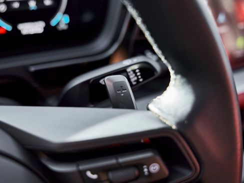 Used 2024 Porsche Cayenne Coupe image 57