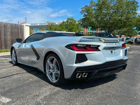 Used 2021 Chevrolet Corvette Stingray Premium Conv w/ Z51 Performance Package RWD image 21