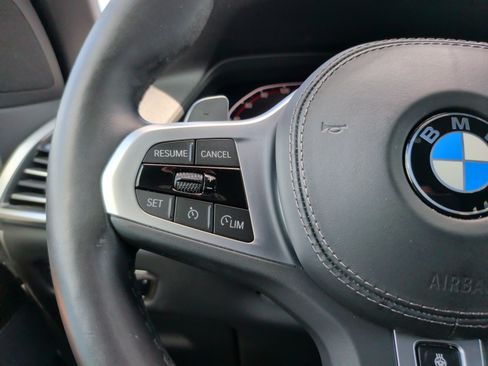 Used 2019 BMW X5 xDrive40i w/ M Sport Package AWD/4WD image 22