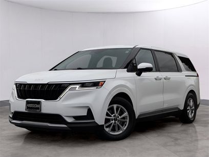 Used 2022 Kia Carnival LX