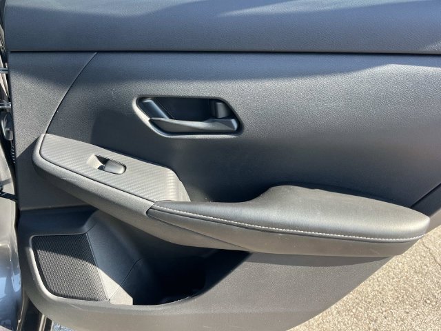 Used 2024 Nissan Sentra SV FWD image 20