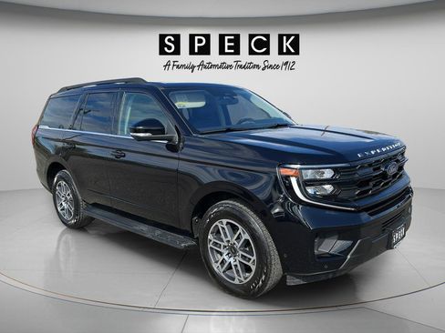 Certified 2025 Ford Expedition Active AWD/4WD image 7