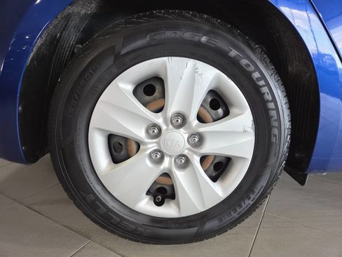 Used 2017 Kia Forte LX FWD image 10