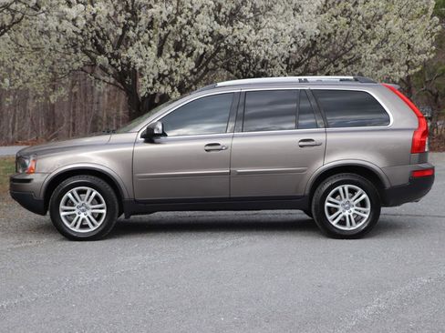 Used 2010 Volvo XC90 3.2 image 34