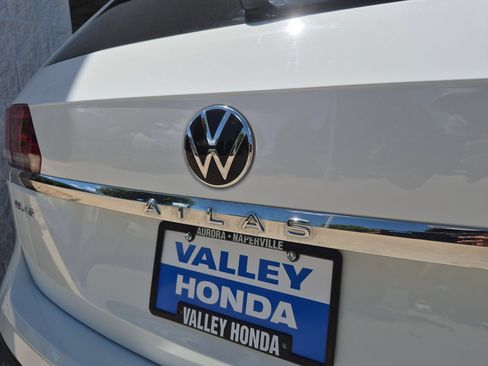 Used 2021 Volkswagen Atlas SEL AWD/4WD image 30
