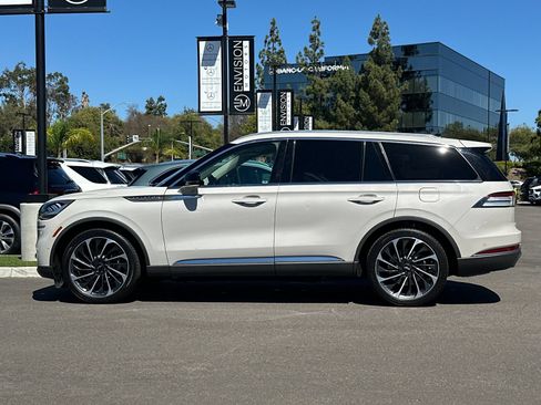 Used 2023 Lincoln Aviator Reserve w/ Equipment Group 201A RWD image 6