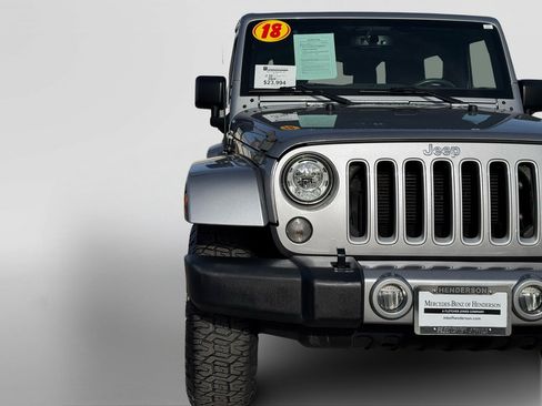 Used 2018 Jeep Wrangler Sahara w/ Connectivity Group image 11