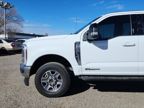 Used 2024 Ford F250 Lariat image 10