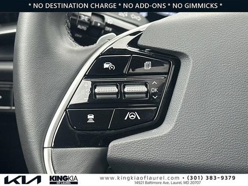 Used 2025 Kia Niro EX Touring FWD image 10