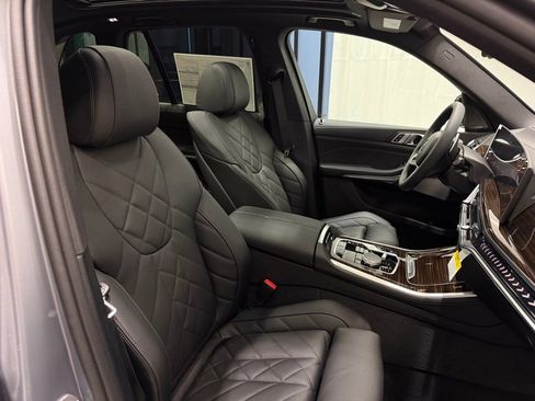 Used 2026 BMW X5 xDrive40i w/ M Sport Package AWD/4WD image 24