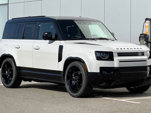 New 2026 Land Rover Defender 110 X-Dynamic SE AWD/4WD image 7