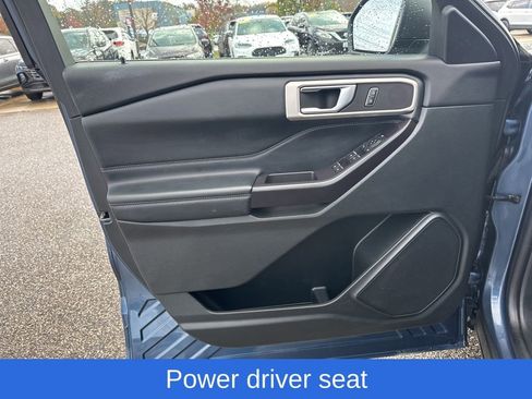 Used 2020 Ford Explorer XLT w/ Equipment Group 202A image 14