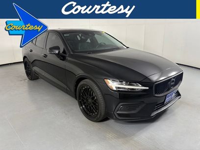Used 2020 Volvo S60 T5 Momentum