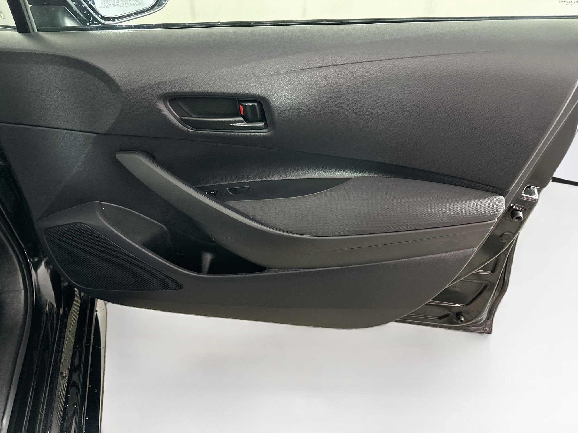 Used 2026 Toyota Corolla LE FWD image 31