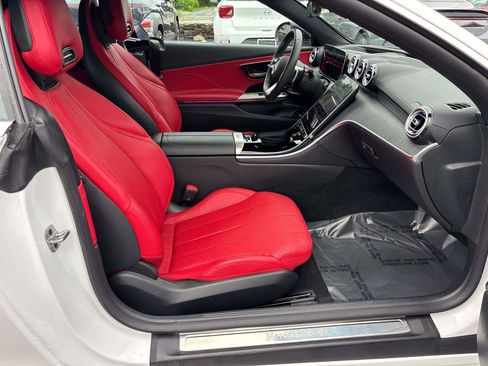 Used 2024 Mercedes-Benz CLE 450 4MATIC Cabriolet image 16