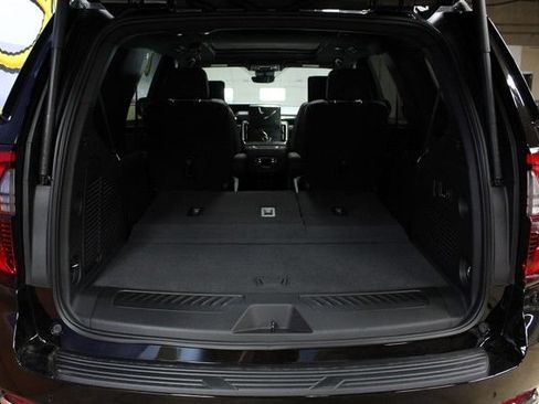 New 2026 GMC Yukon Elevation w/ Elevation Premium Package AWD/4WD image 6