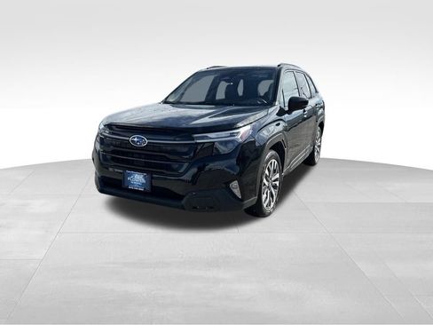 Certified 2025 Subaru Forester Limited AWD/4WD image 4