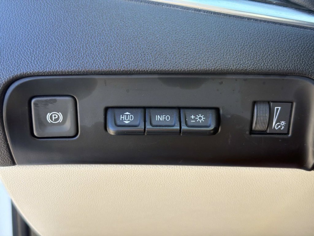 Used 2024 Buick Enclave Premium FWD image 42