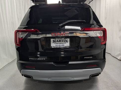 Certified 2023 GMC Acadia SLT w/ Technology Package AWD/4WD image 4