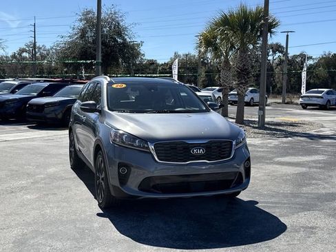 Used 2020 Kia Sorento EX image 2