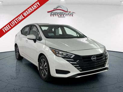 New 2025 Nissan Versa SV w/ Trunk Package