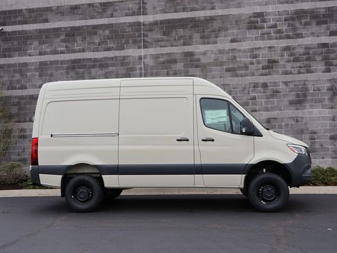New 2026 Mercedes-Benz Sprinter 2500 image 4
