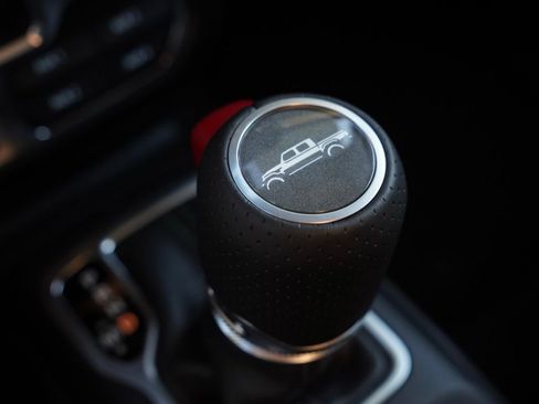 New 2026 Jeep Gladiator Mojave image 15