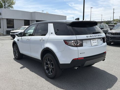 Used 2019 Land Rover Discovery Sport image 6