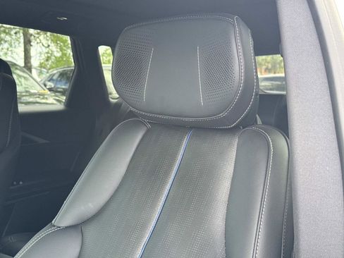 Used 2025 Cadillac Lyriq Luxury w/ LPO, Floor Liner Package AWD/4WD image 14