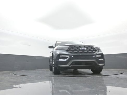 Used 2022 Ford Explorer ST-Line image 25
