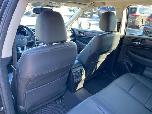 Used 2016 Subaru Outback 3.6R Limited image 24
