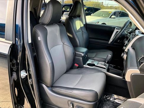 Used 2023 Toyota 4Runner SR5 Premium w/ Moonroof Package image 9