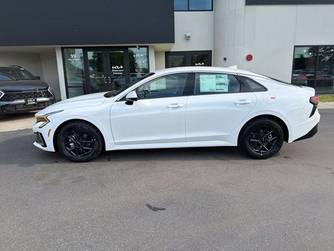 New 2026 Kia K5 LXS FWD image 2