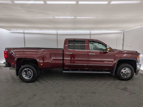 Used 2016 GMC Sierra 3500 SLT w/ Driver Alert Package image 7