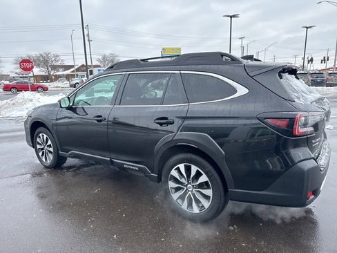 Used 2024 Subaru Outback Limited image 4