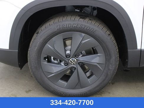 New 2026 Volkswagen Taos S image 24