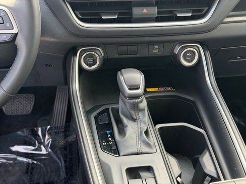 Used 2024 Toyota Grand Highlander XLE image 16