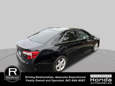 Used 2013 Toyota Camry SE FWD image 4