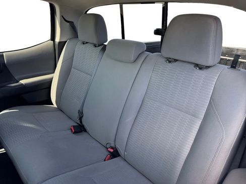 Used 2018 Toyota Tacoma SR5 w/ SR5 Appearance Package (SM) image 13